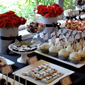 Birthday-party-Amazing-Buffet-Table-Decorations